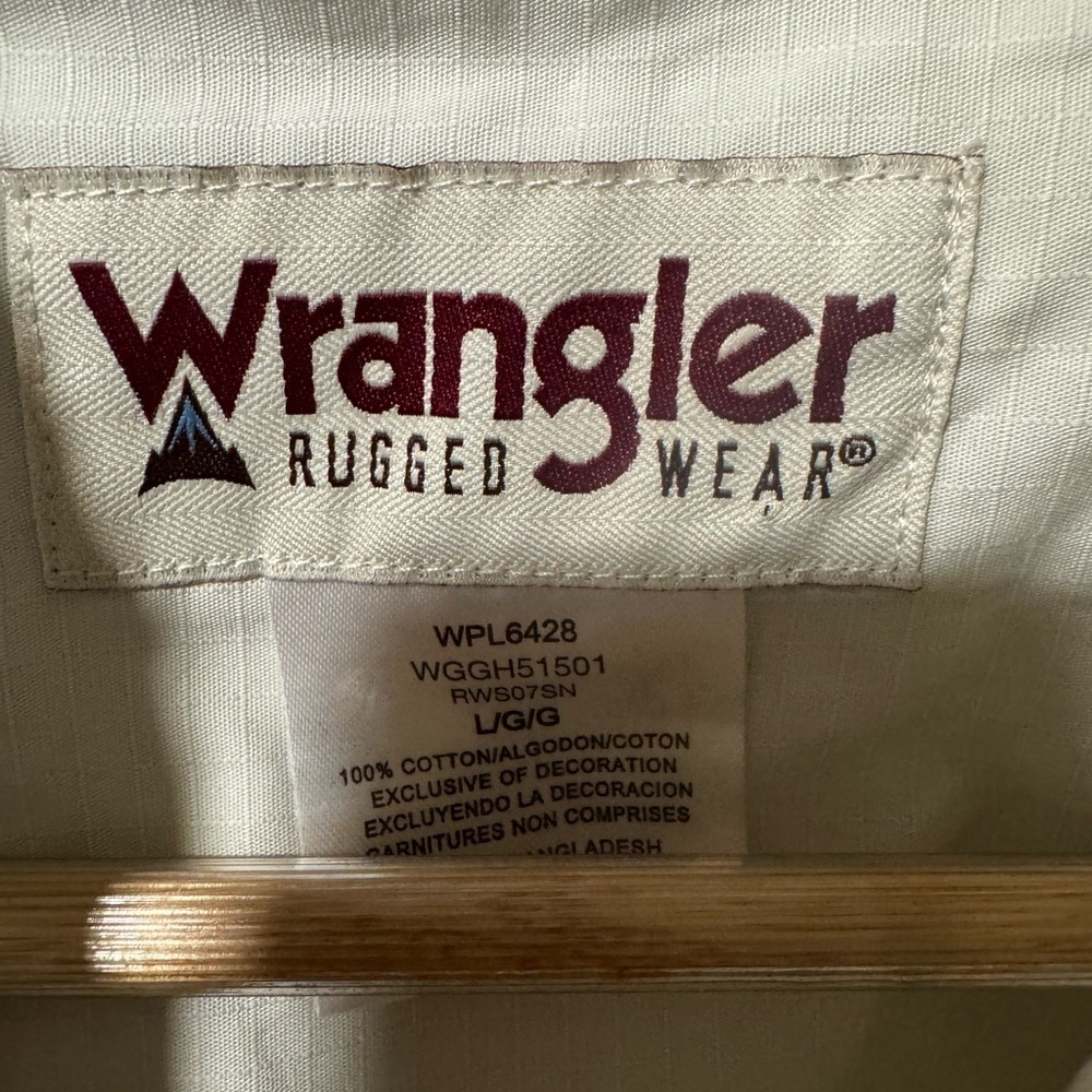Wrangler Short-Sleeve Rugged Wear Shirt - RipStop - Picture 5 of 8